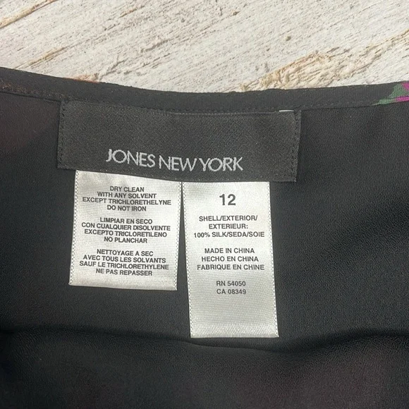 Vintage Jones New York 100% Silk Black Floral Print A Line Skirt Size 12 - Picture 6 of 11